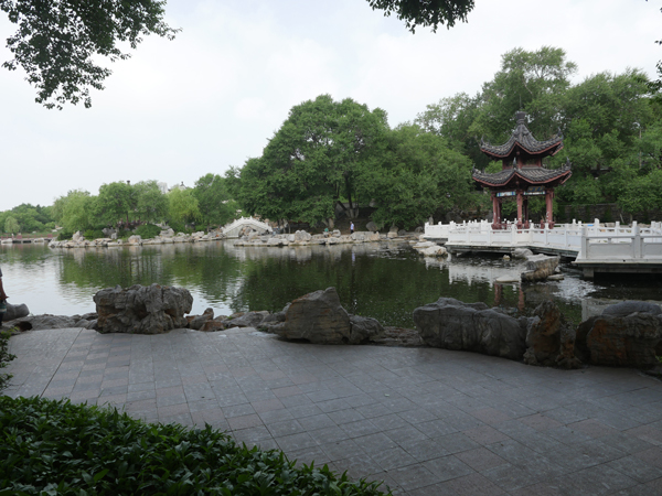 成吉思汗公园七月上旬，敖嫩湖