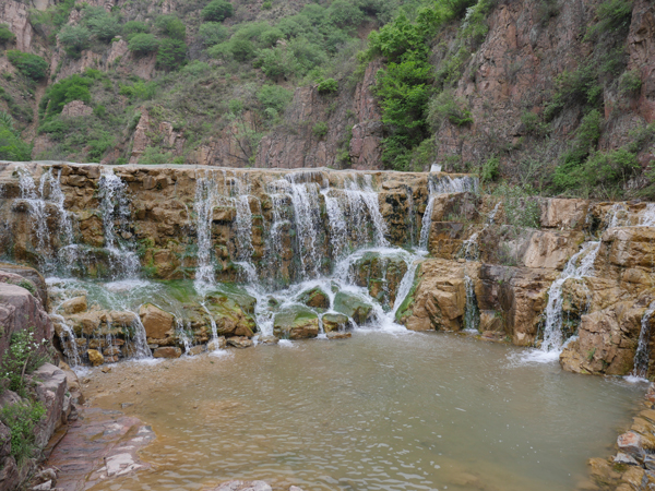 宣化飞瀑峡