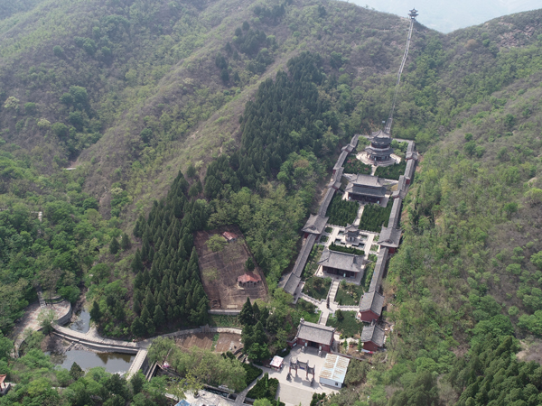 邹平鹤伴山